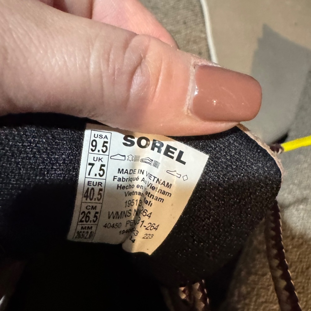 Sorel - Picture 4 of 6